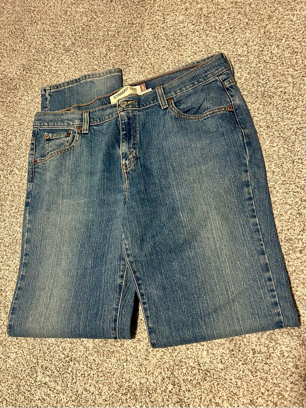 Levi's Women's Straight Leg Jeans in Denim